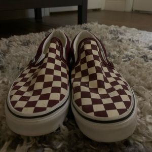 Barely worn burgundy and white checkered vans ♥️